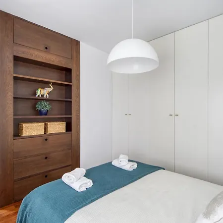 M&r Airport&business Premium Marina Mokotow - Parking - Wifi - Netflix - Self Check-in, Terrace - Guarded Estate - Waw Chopin Airport Apartment Warschau